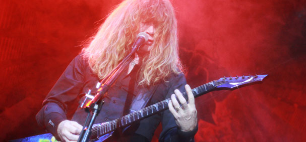 轰炸电话在线下单